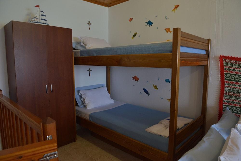 Erginas Boat House Appartement Plaka  Buitenkant foto