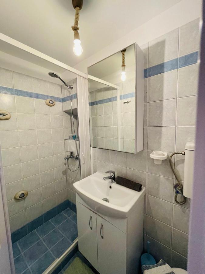 Erginas Boat House Appartement Plaka  Buitenkant foto